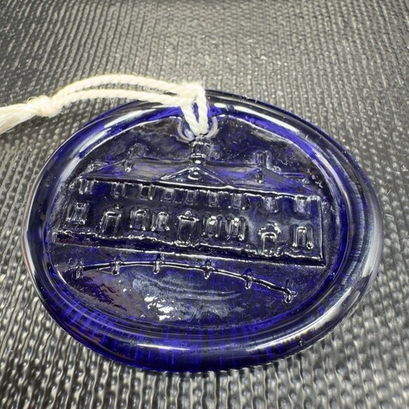 Blenko Mount Vernon Glass Suncatcher Ornament Dark Cobalt Blue Embossed VTG - Picture 5 of 10